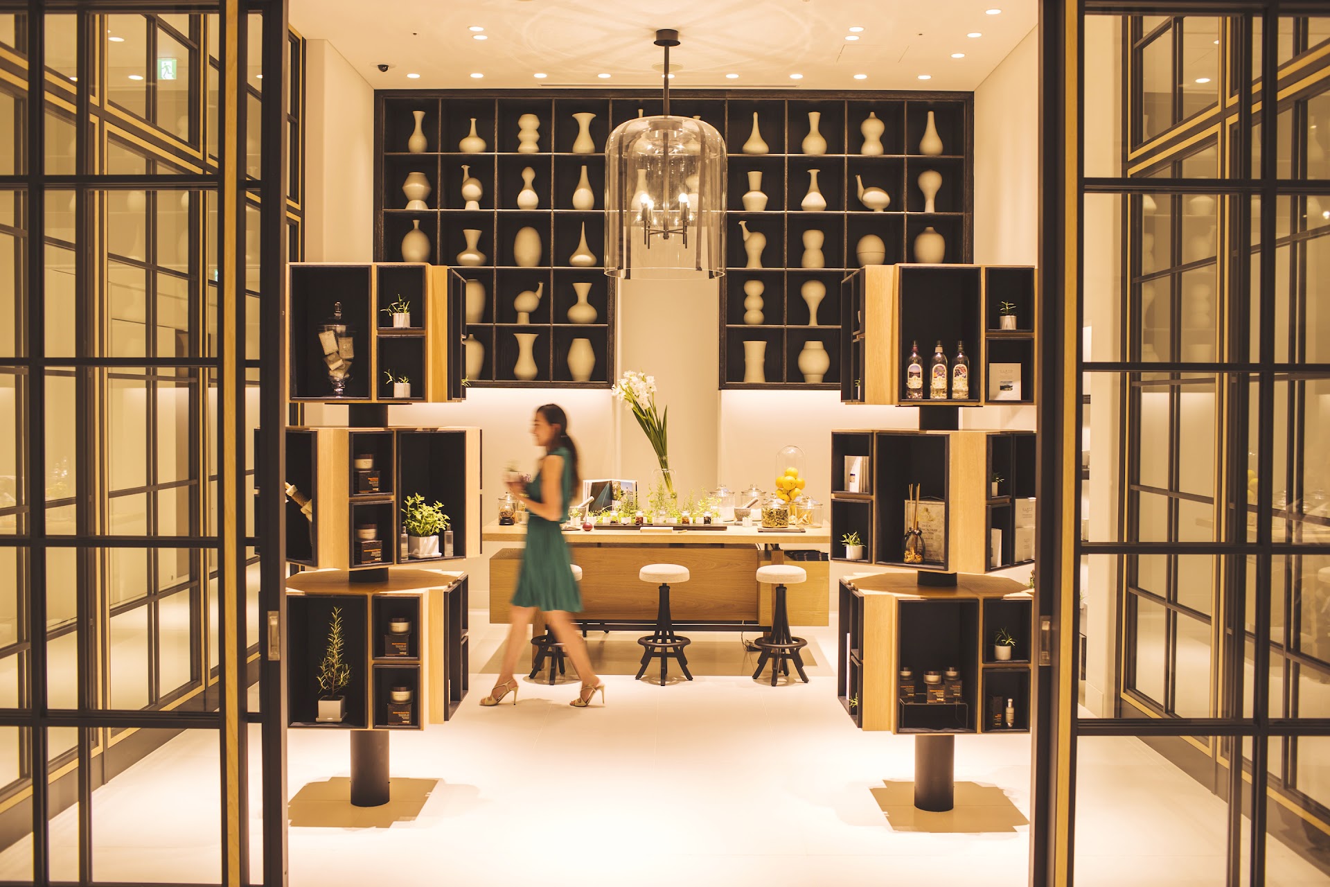 Andaz Tokyo : l'hôtel qui réinvente le luxe japonais au-dessus des toits
