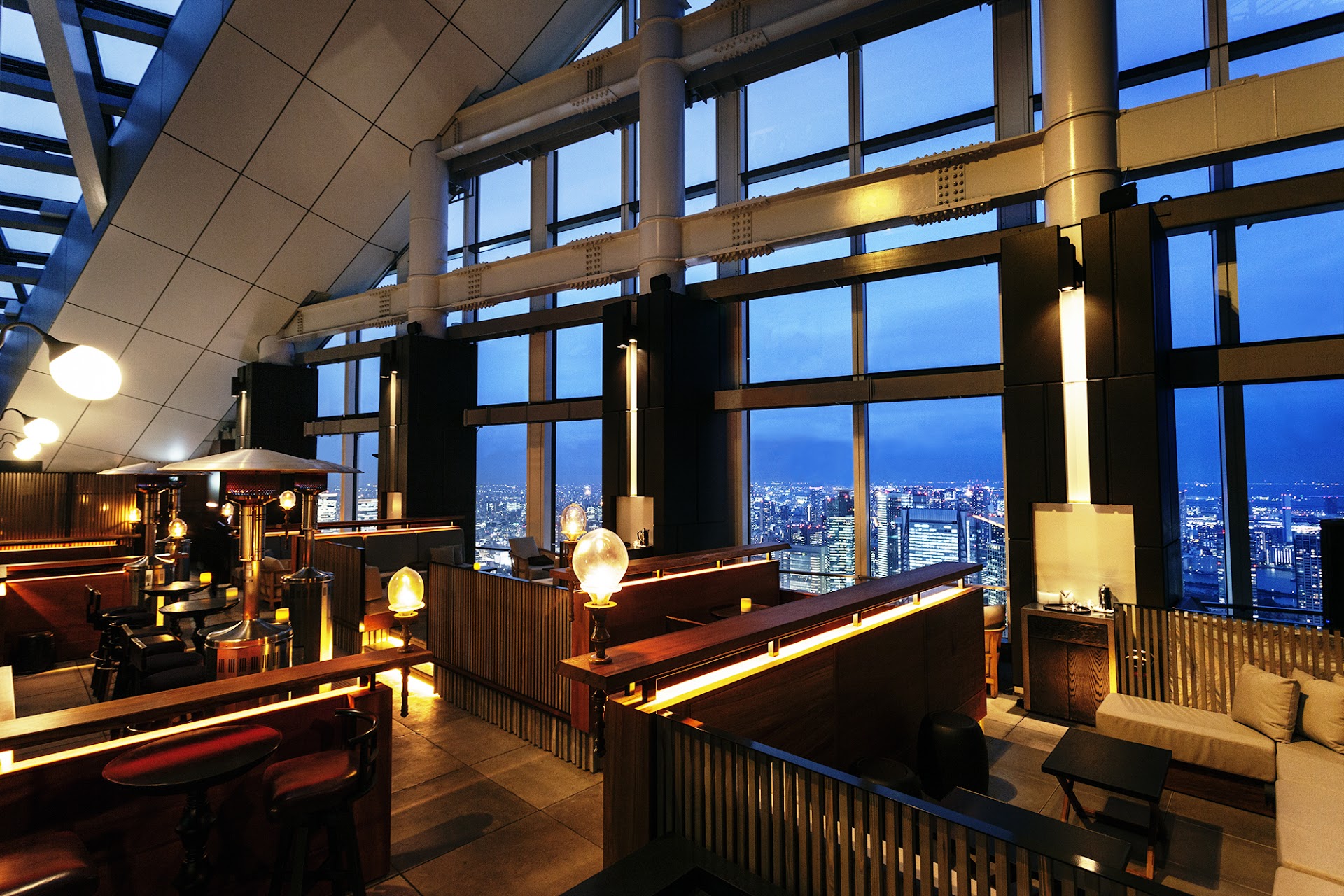 L'hôtel caché dans le ciel de Tokyo : l'Andaz Tōranomon vaut-il son prix ?
